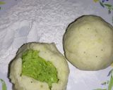 A picture of step 4 of Green peas croquettes.