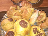 Facturas medialunas y bollitos rellenos de chocolate