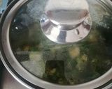 A picture of step 3 of Quick green onion sabji.