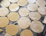 Foto del paso 4 de la receta: Galletitas de limón