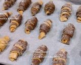 Kakaós vaníliás cukorral szórt  tea kiflik recept fázis 2 fotója