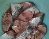 Foto langkah ke 1 dari resep Asam padeh tuna kemangi.