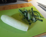 Foto del paso 2 de la receta: Cubos de aguacate con pepino y lima, huevas y hojita albahaca
