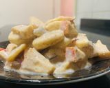 A picture of step 3 of Apple cream salad.