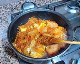 Foto del paso 5 de la receta: Pechugas de pollo en salsa de pimientos varios y ras el hanout