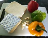 A picture of step 1 of Cheese masala paneer pizza.
