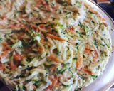 Foto del passaggio 3 della ricetta Frittata espressa con zucchina, carota e salsa di soia