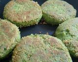 Foto del paso 5 de la receta: Hamburguesa de garbanzos y espinacas enriquecida con agua de mar