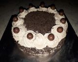 A picture of step 3 of Eggless chocolate cake in fry pan.