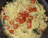 Foto del paso 4 de la receta: Tagliatelle con Langostinos y Espinacas