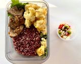 รูปขั้นตอนการทำที่ 6 ของ เมนูข้าวกล่อง🍚🌶️ตับทอดกระเทียม🧄ดอกกะหล่ำผัดคื่นช่ายกับไข่🥚🧄🥬