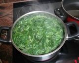 Foto del paso 4 de la receta: Guiso de garbanzos con secreto ibérico y espinacas