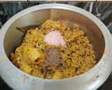 A picture of step 7 of ALOO ki TEHRI (a nice delicious one pot meal from Uttar Pradesh).