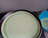 Foto langkah ke 3 dari resep Martabak Pandan - Keju Susu.