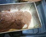 Foto del paso 5 de la receta: Queque marmolado de plátano