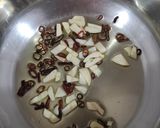 Foto del paso 4 de la receta: Merluza de Pincho a la Plancha con Patatitas y Zanahorias en Sal