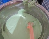 Foto langkah ke 2 dari resep Bolu pandan panggang lembut 3 telur simple.