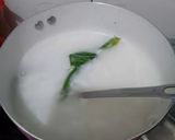Foto langkah ke 2 dari resep Kolak pisang sagu mutiara.