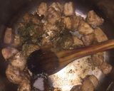 Foto del paso 3 de la receta: Pollo Arvejado con Puré