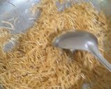 A picture of step 2 of Sweet Vermicelli with Toasted Nuts.