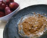 Foto langkah ke 4 dari resep Sambal rujak buah kacang mete.