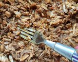Kolbászos tépett pörkölt recept fázis 4 fotója