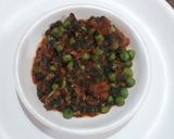 A picture of step 4 of Methi matar.
