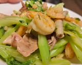 Hình bước làm 3 của món Cần tây xào hải sản