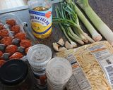 A picture of step 1 of Egg Noodles and Meatballs.