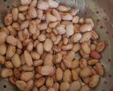 Foto del paso 1 de la receta: Judías pintas con oreja y chorizo