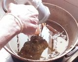 A picture of step 5 of Ribbon pakoda.