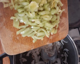 Foto del paso 1 de la receta: Sopa de col y Chile wero para desinflamar el estómago