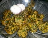 A picture of step 6 of Palak Pakode.
