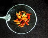 Foto langkah ke 2 dari resep Tips dan trik: Cara Menyimpan Cabai.