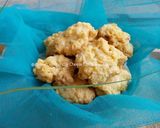 Foto langkah ke 5 dari resep Crunchy Cheese Cornflake Cookies.