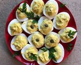 A picture of step 4 of Stuffed Eggs.