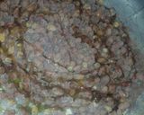 A picture of step 3 of Peanut burger.