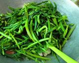 Foto langkah ke 2 dari resep Tumis Pakis SatSet.