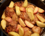 Foto del paso 4 de la receta: Pollo con cerveza y manzanas 🍏🍎