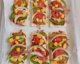 Foto langkah ke 2 dari resep Smoked Beef Pizza Toast.