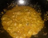 A picture of step 7 of Mushroom xacuti.