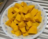 รูปขั้นตอนการทำที่ 1 ของ Pumpkin Soup ซุปฟักทอง