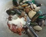 Foto langkah ke 4 dari resep Kerang Saus Padang.