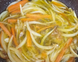 Foto del paso 4 de la receta: Pechuga de pollo escabechada