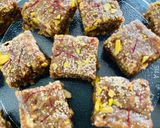 A picture of step 11 of Dates and oats barfi.
