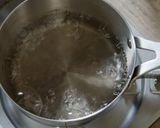 A picture of step 11 of Basic Dark Chocolate Bon Bons / Bonbon de Chocolat.