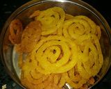 A picture of step 5 of Instead suji jalebi.