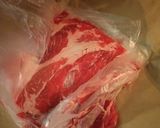 A picture of step 1 of Gyudon (beef bowl).