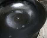 Gambar langkah 4 resipi Telur goreng ala thai.