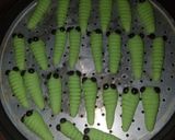 Foto langkah ke 6 dari resep Kue Kering Ulat hijau (No Oven) #18.